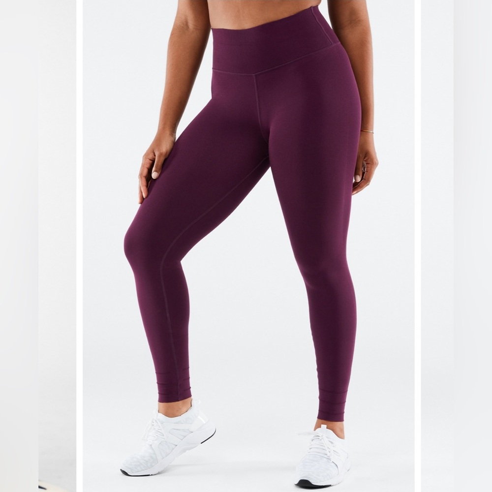 Fabletics SculptKnit High-Waisted Legging in Dark Eggplant Size Small